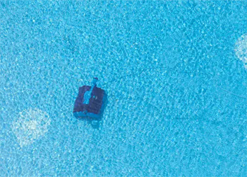 How To Use A Pool Vacuum Robot?