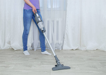 How Does a Cordless Vacuum Work?