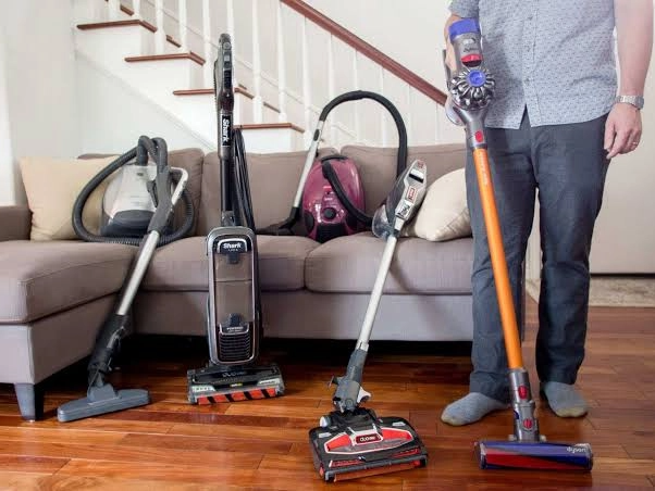 Good Vacuum Cleaner for Hardwood Floors: Anti-Scratch Guide